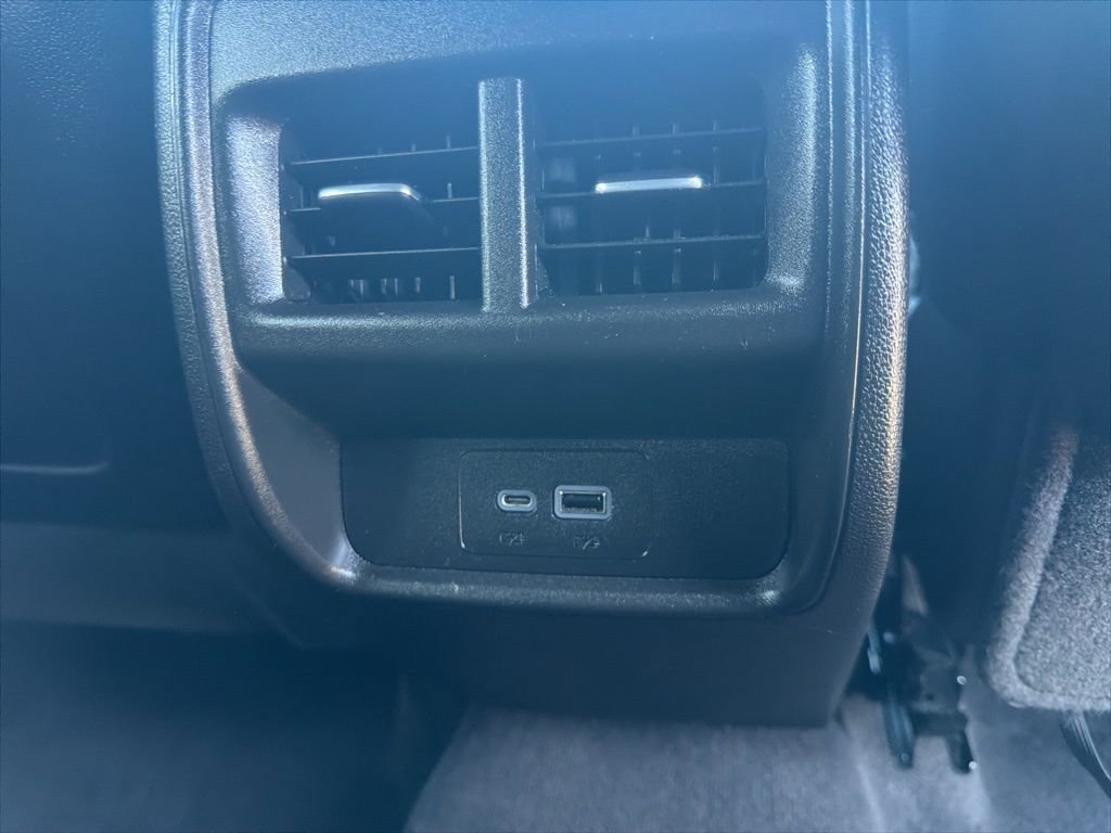 Used 2023 Cadillac XT4 Premium Luxury image 32