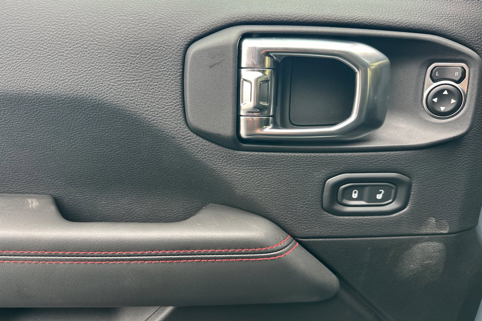 New 2026 Jeep Wrangler Unlimited Rubicon image 10