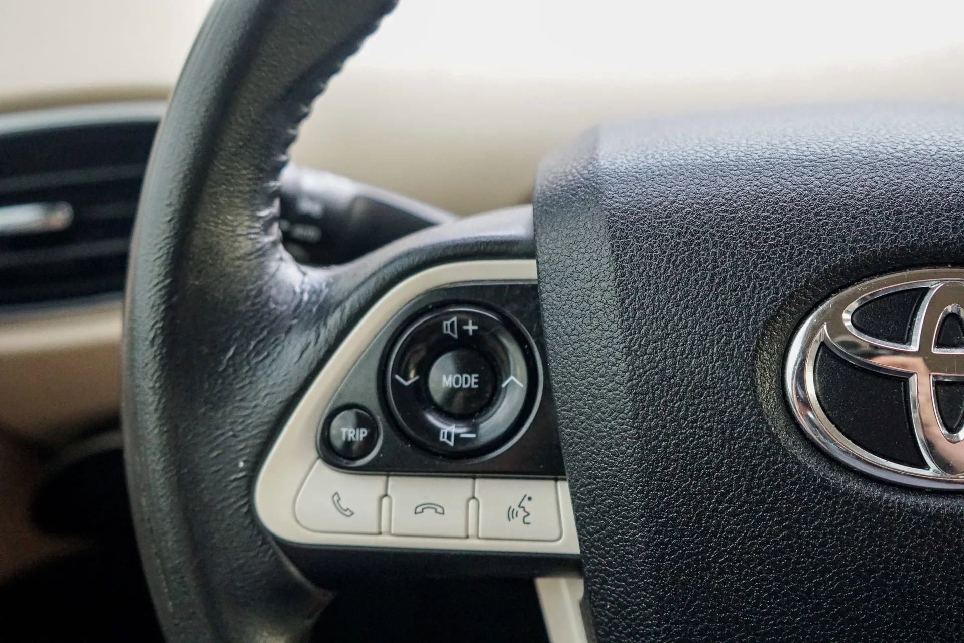 Used 2016 Toyota Prius Three FWD image 24