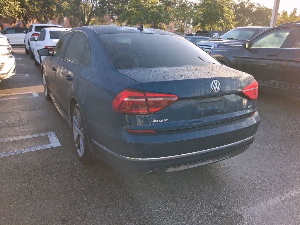 Used 2018 Volkswagen Passat 2.0T R-Line FWD image 6