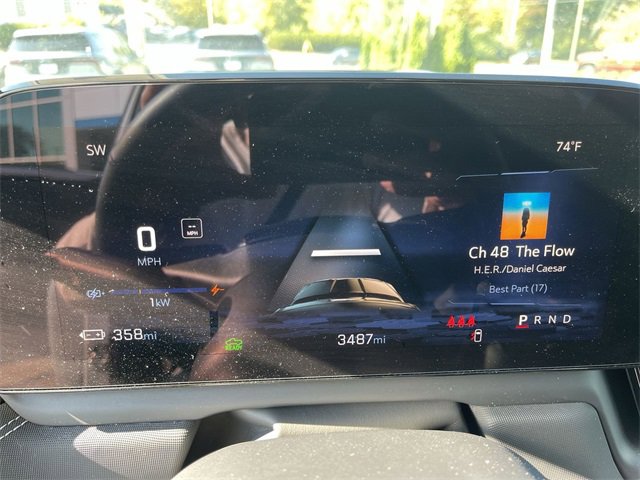 New 2025 Chevrolet Silverado EV LT image 13