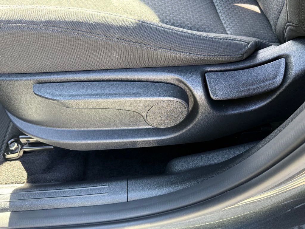 Used 2025 Kia Sportage LX image 26