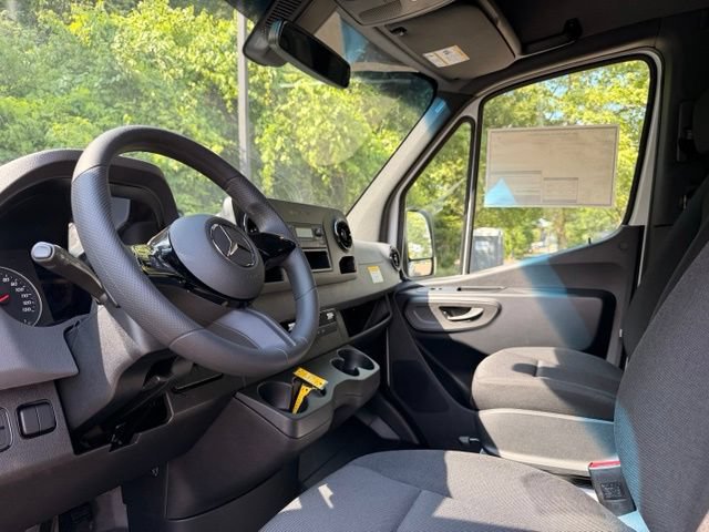 New 2026 Mercedes-Benz Sprinter 2500 image 11