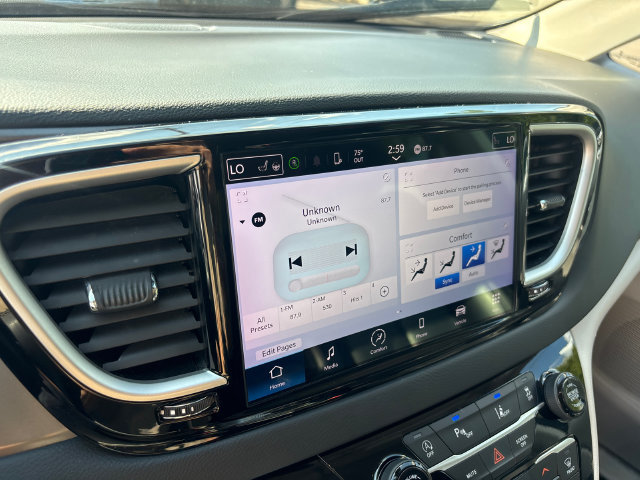 Used 2023 Chrysler Pacifica Touring-L FWD image 22