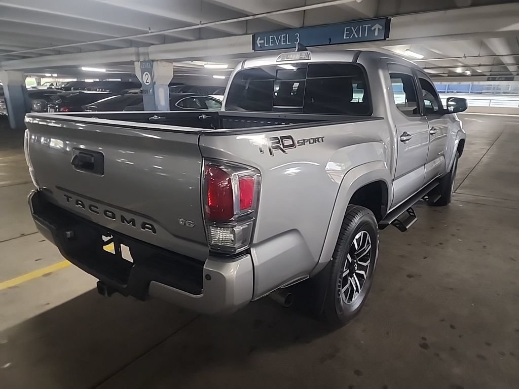 Used 2020 Toyota Tacoma TRD Sport w/ Technology Package RWD image 2