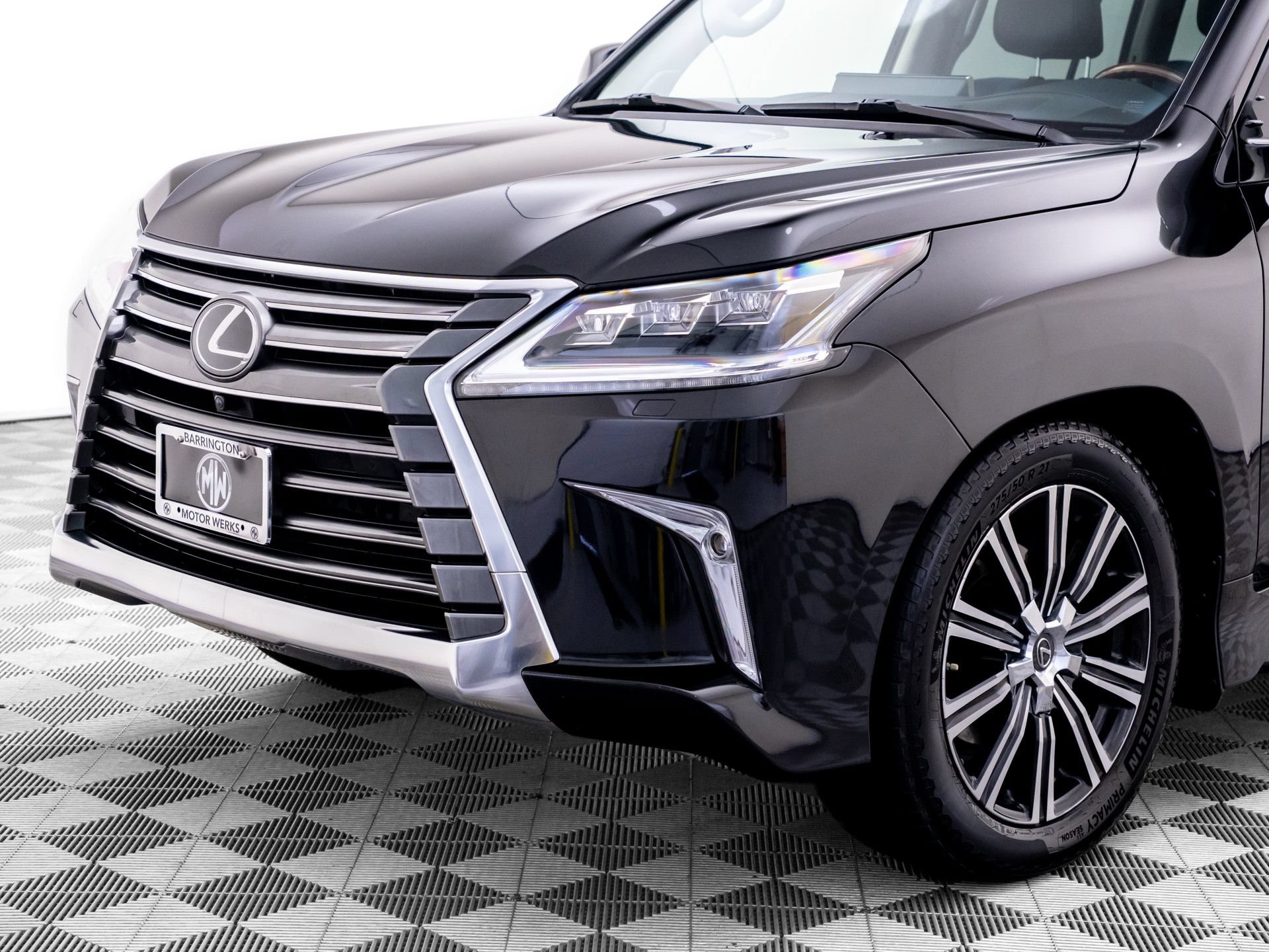 Used 2020 Lexus LX 570 4WD w/ Luxury Package image 9