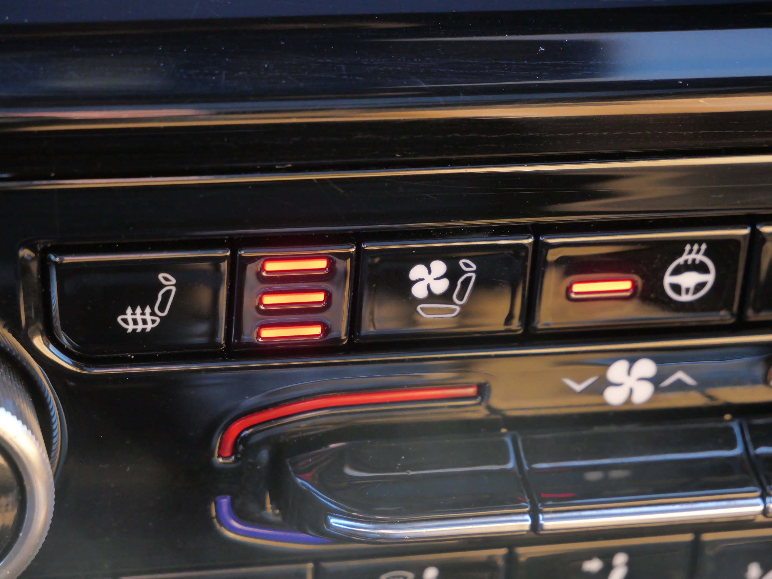 Used 2023 Jeep Grand Cherokee L Summit w/ High Altitude Package image 31