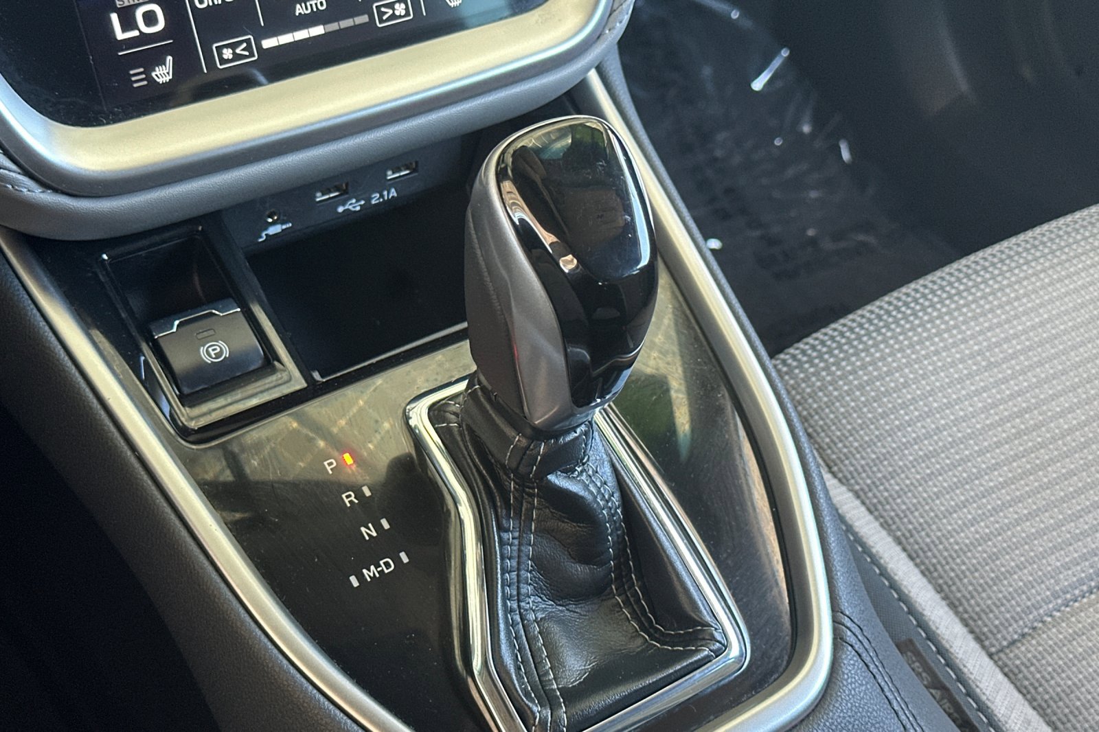 Used 2022 Subaru Outback Premium image 21