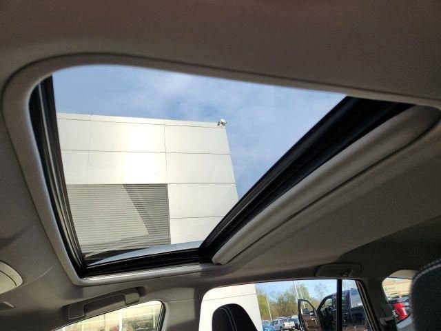 Used 2017 Toyota RAV4 XLE w/ Plus Special Value Package image 21