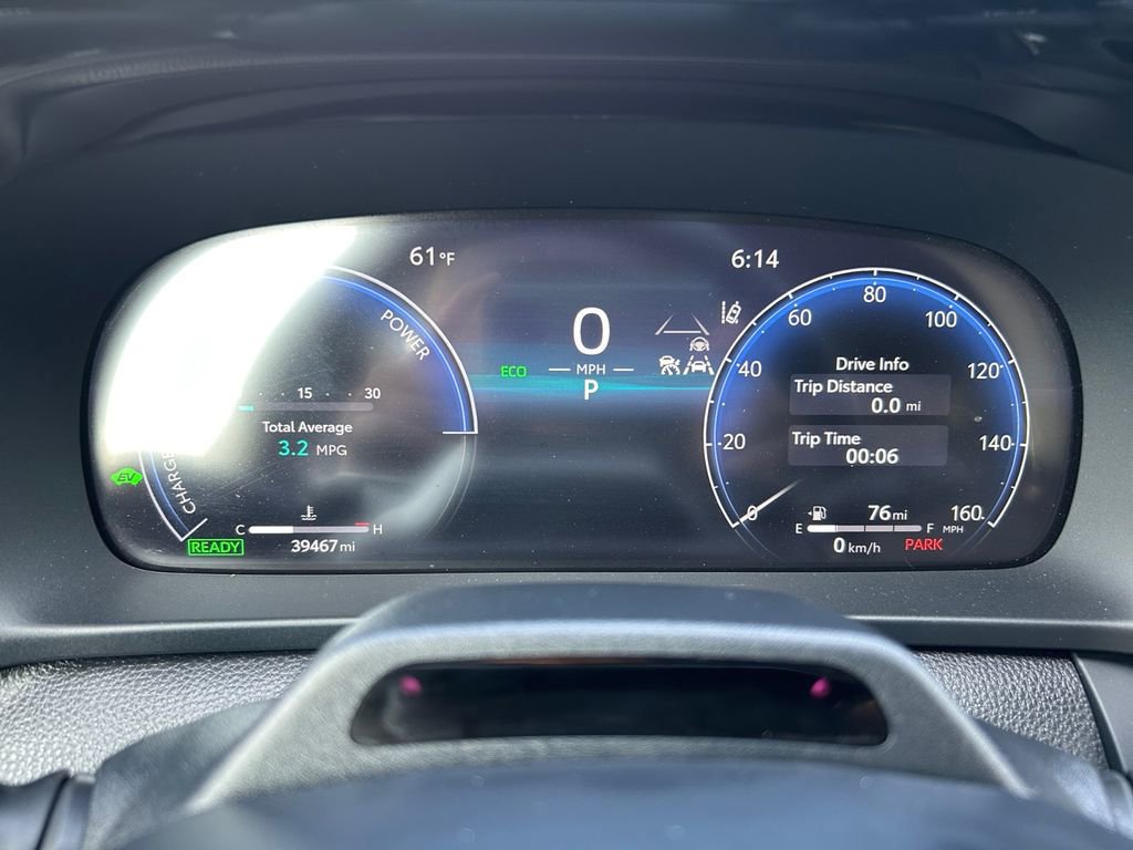 Used 2025 Toyota Crown Platinum image 16