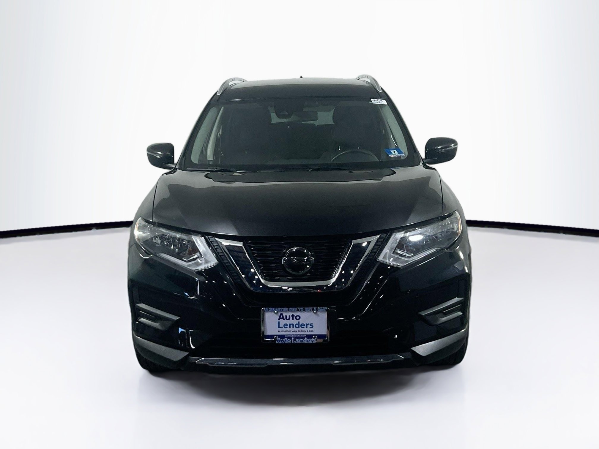 Used 2020 Nissan Rogue SV image 2