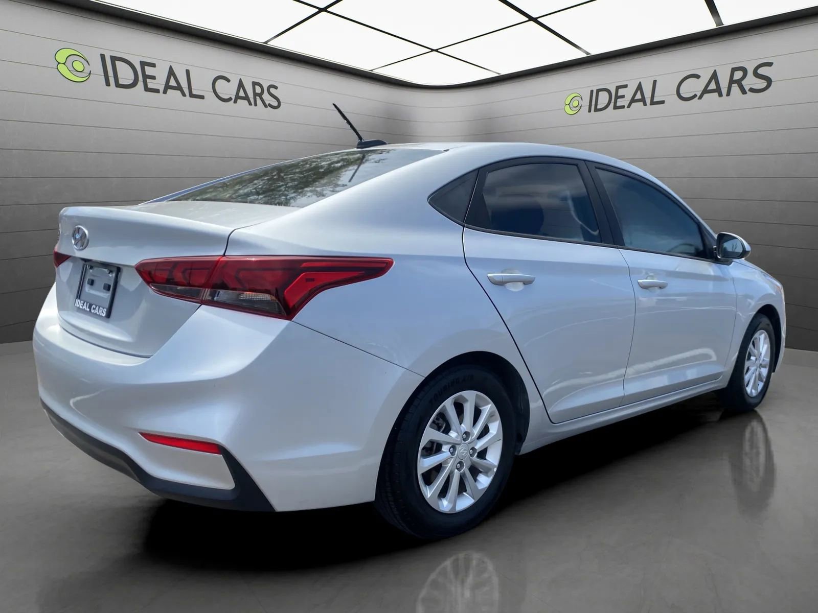 Used 2018 Hyundai Accent SEL FWD image 6