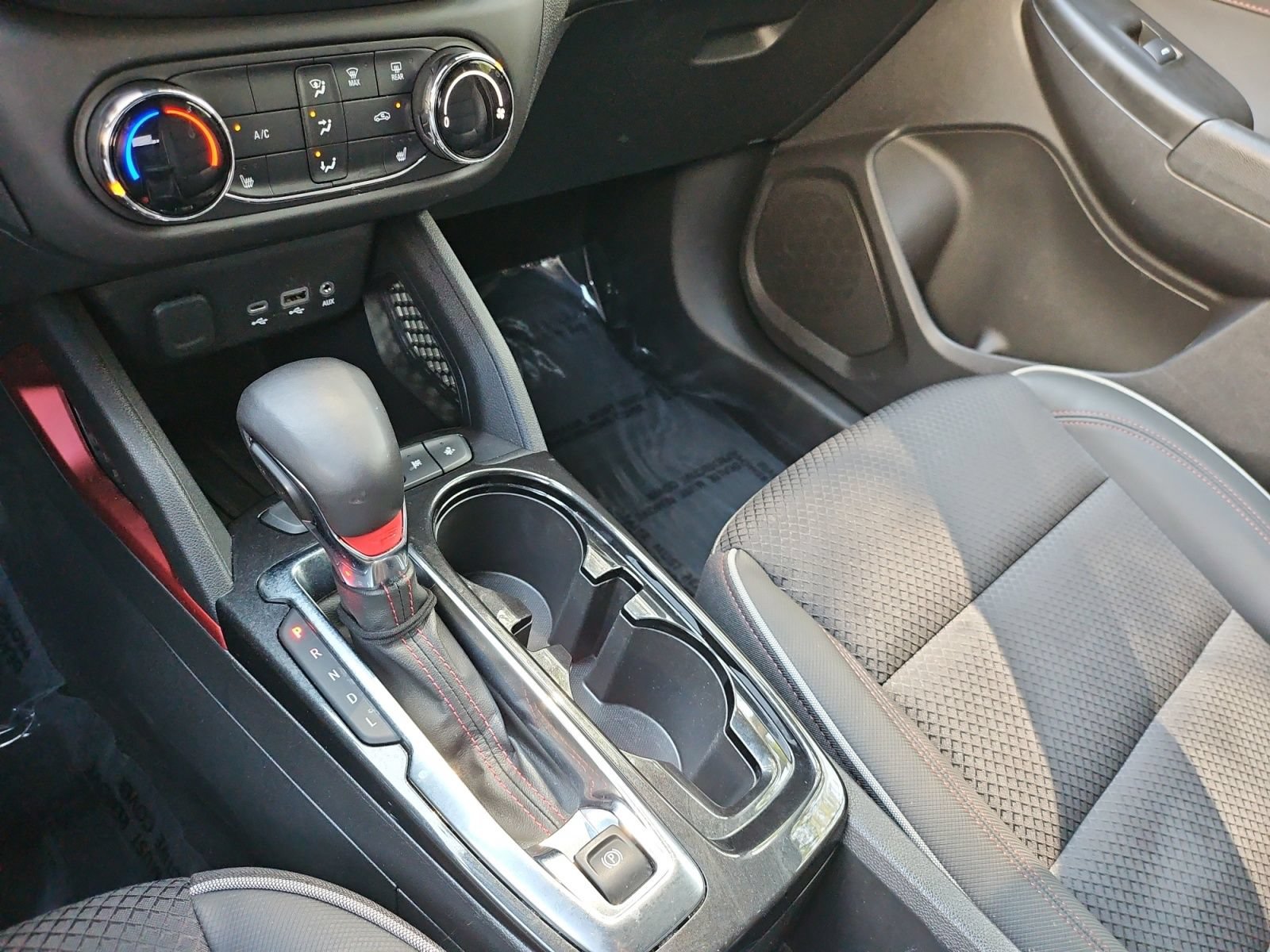 Used 2023 Chevrolet TrailBlazer RS FWD image 24