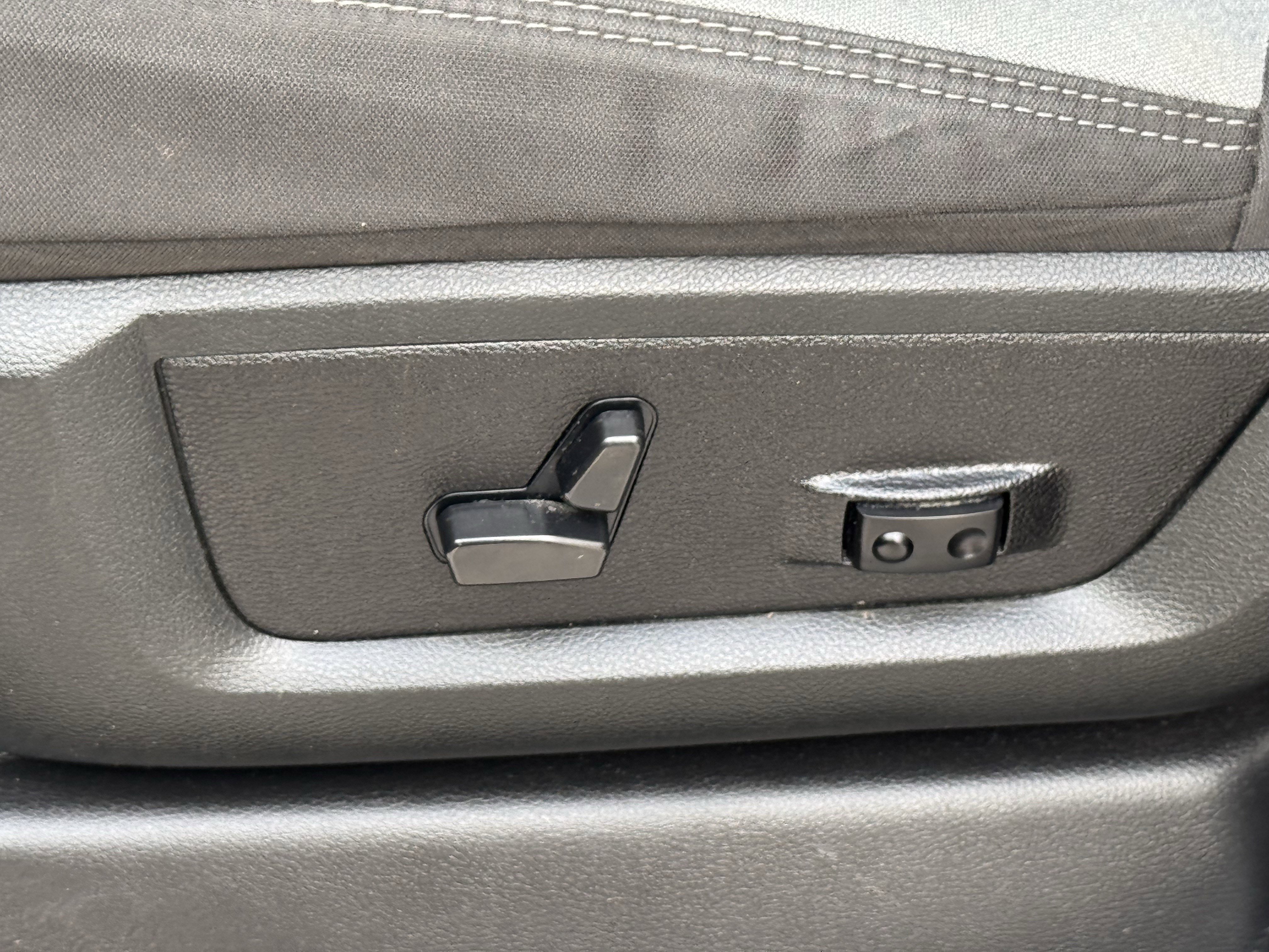 Used 2024 RAM 2500 Big Horn image 28