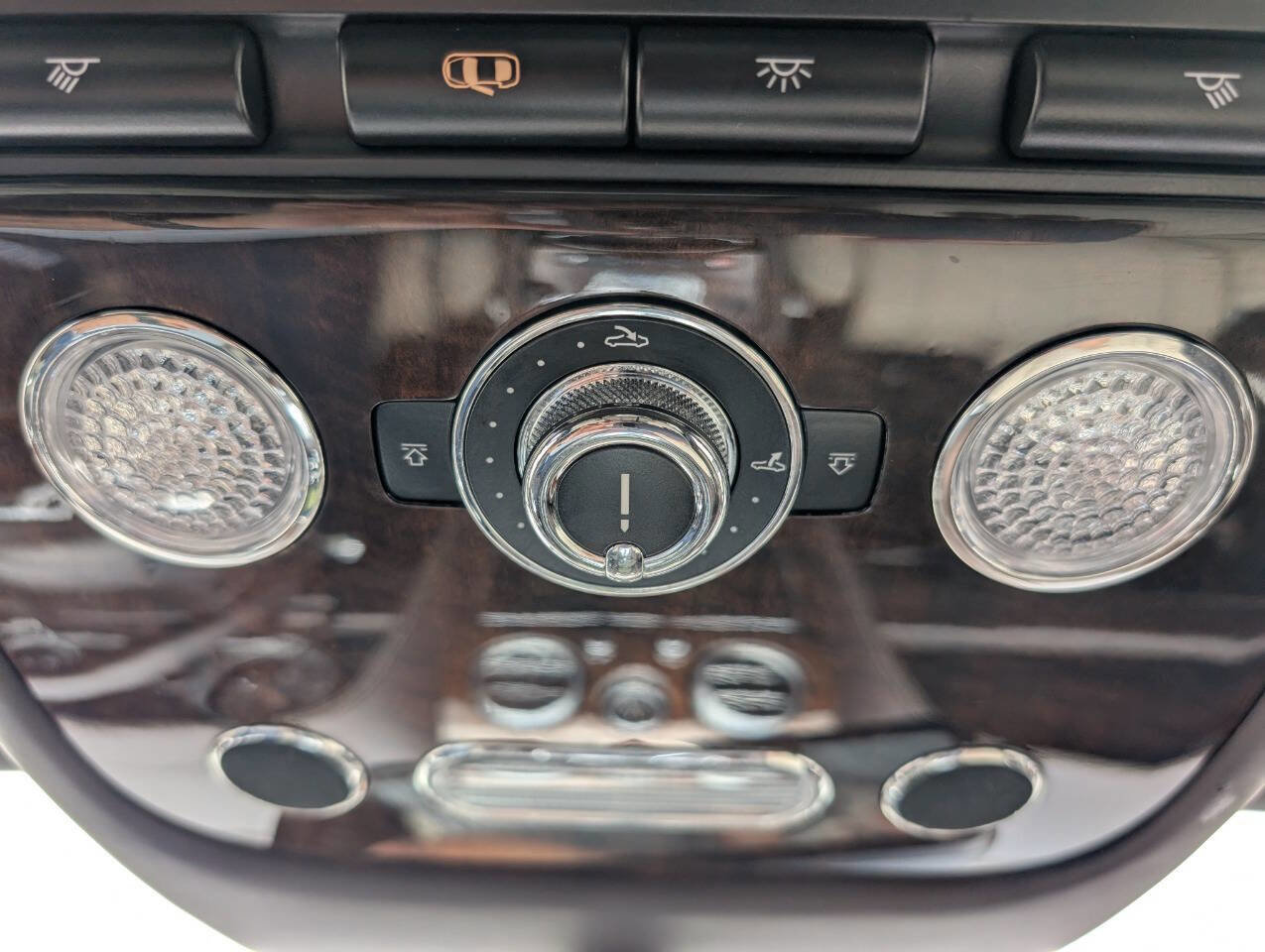 Used 2015 Bentley Flying Spur W12 AWD/4WD image 23