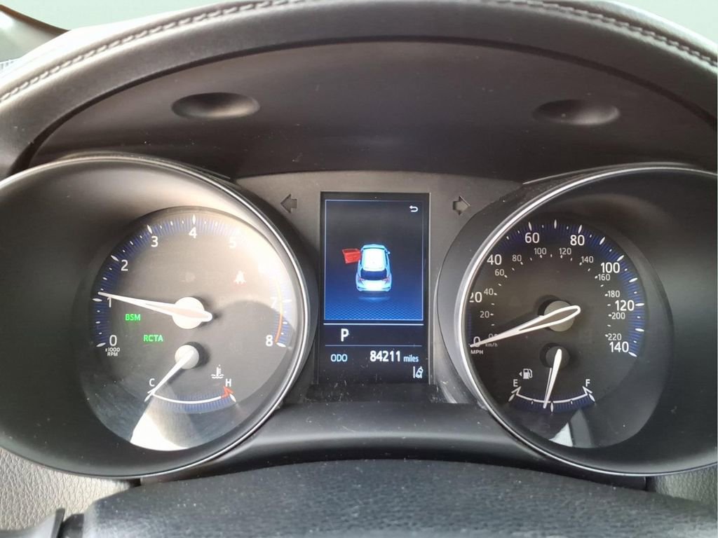 Used 2019 Toyota C-HR XLE image 16