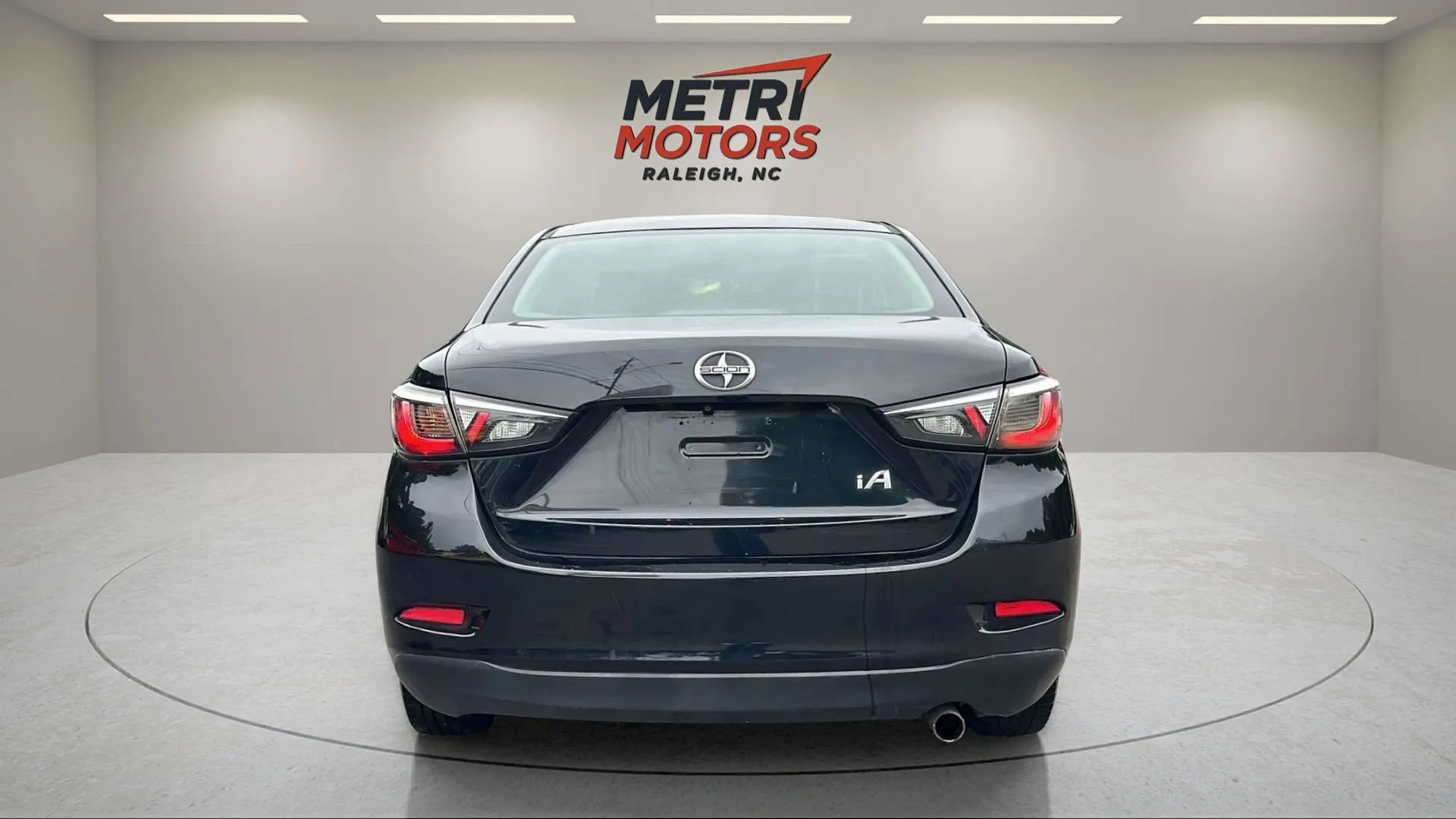 Used 2016 Scion iA image 4