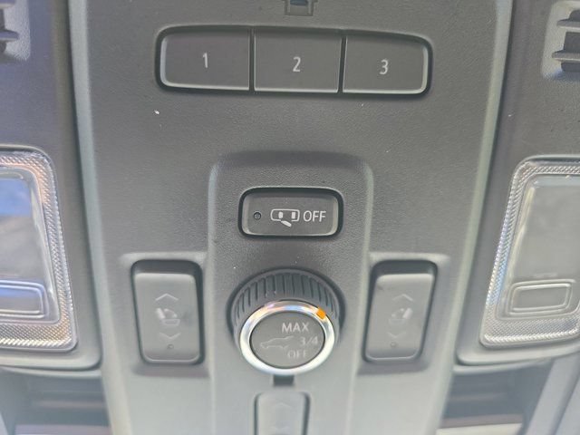 Used 2023 Chevrolet Tahoe High Country AWD/4WD image 44