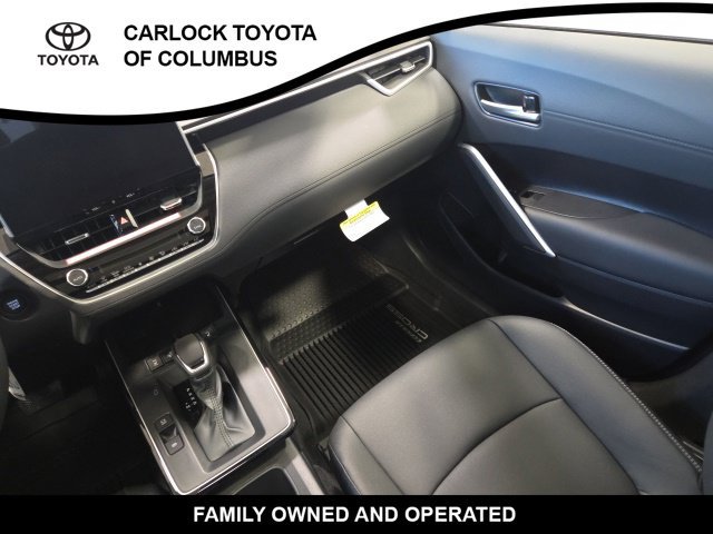New 2026 Toyota Corolla Cross XLE w/ Convenience Package AWD/4WD image 19