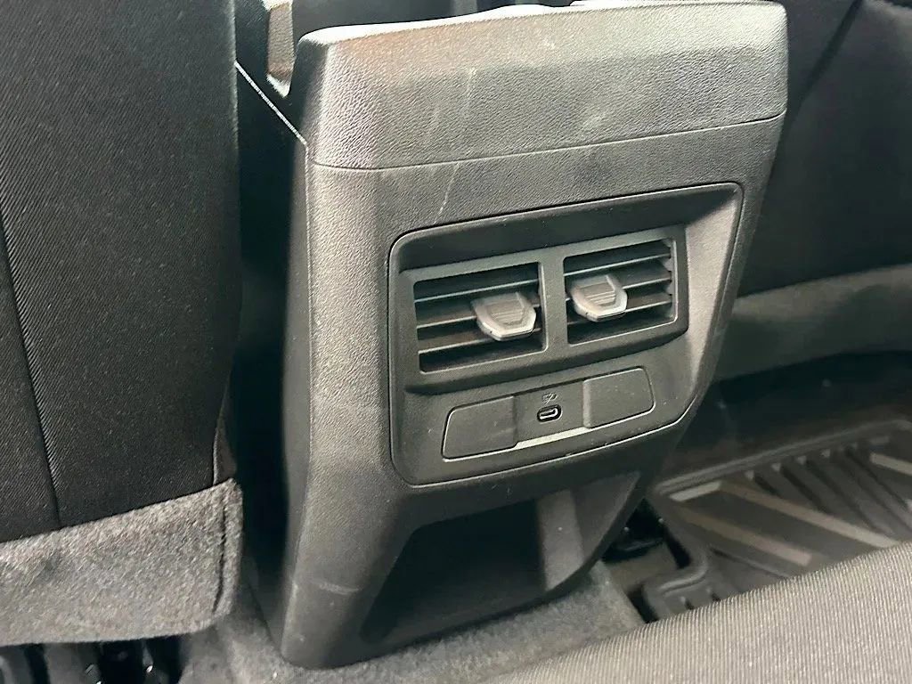 New 2026 GMC Canyon Elevation w/ LPO, Black Badging Package image 18