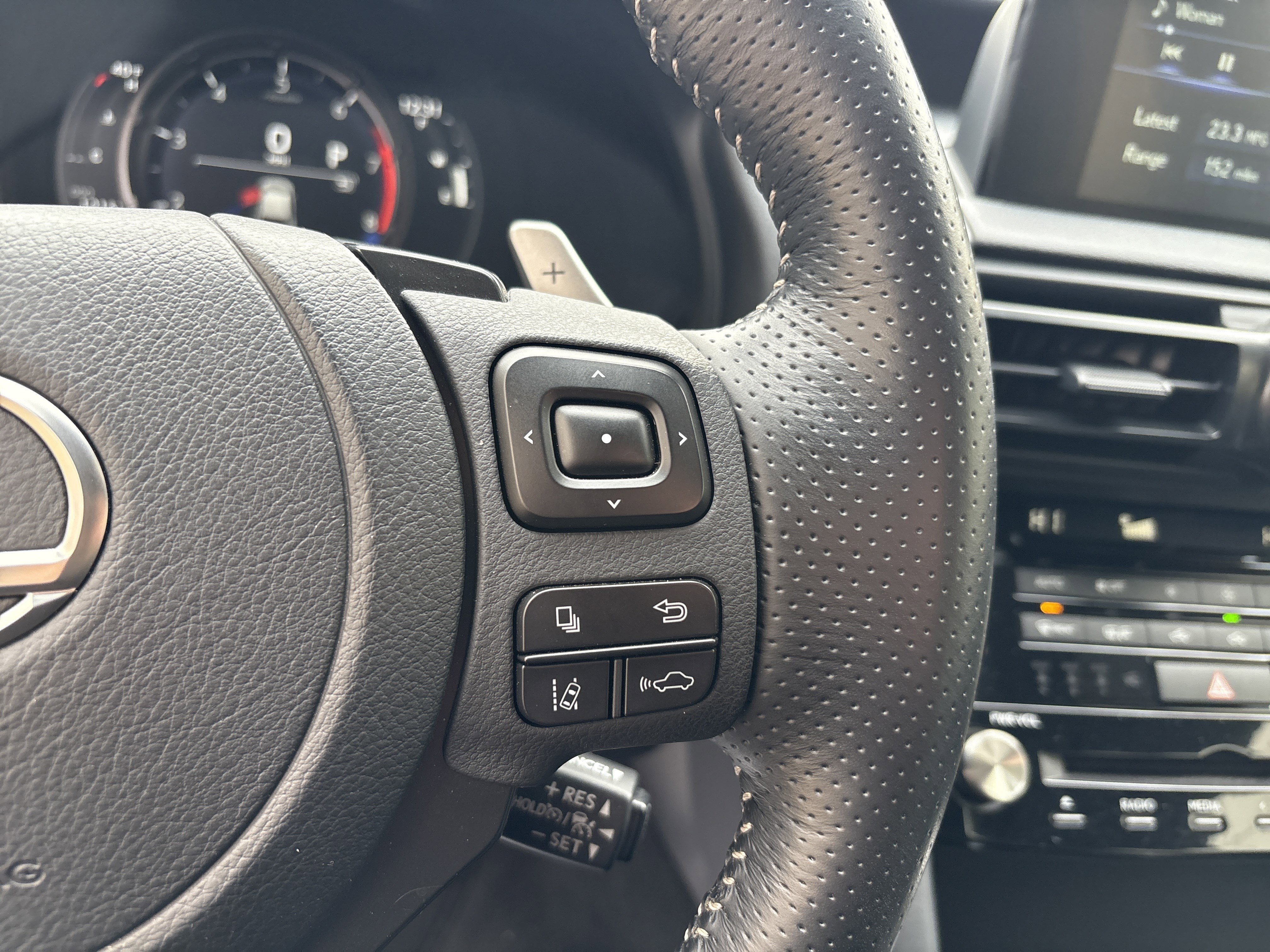 Certified 2024 Lexus IS 350 F Sport image 19