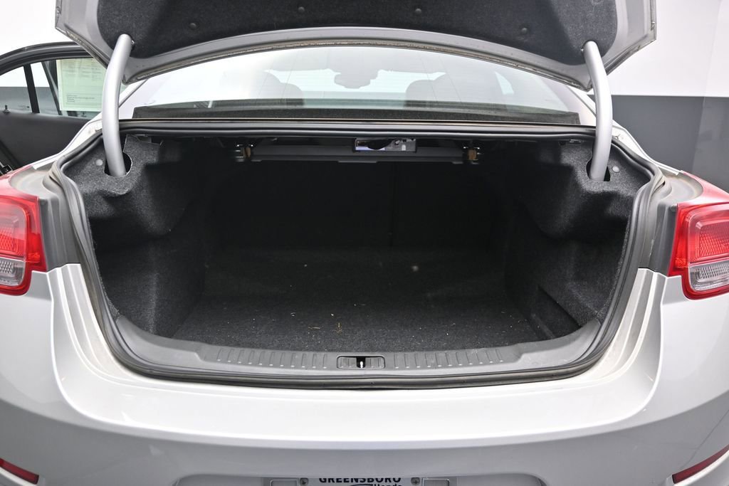 Used 2013 Chevrolet Malibu LT FWD image 10