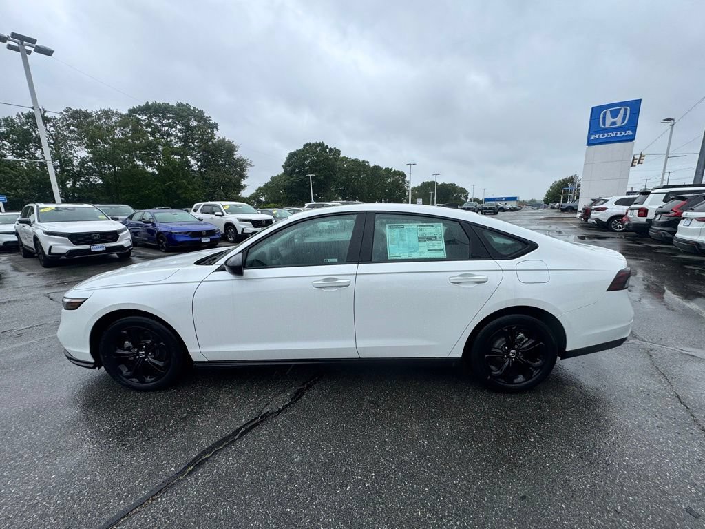 New 2025 Honda Accord SE image 4