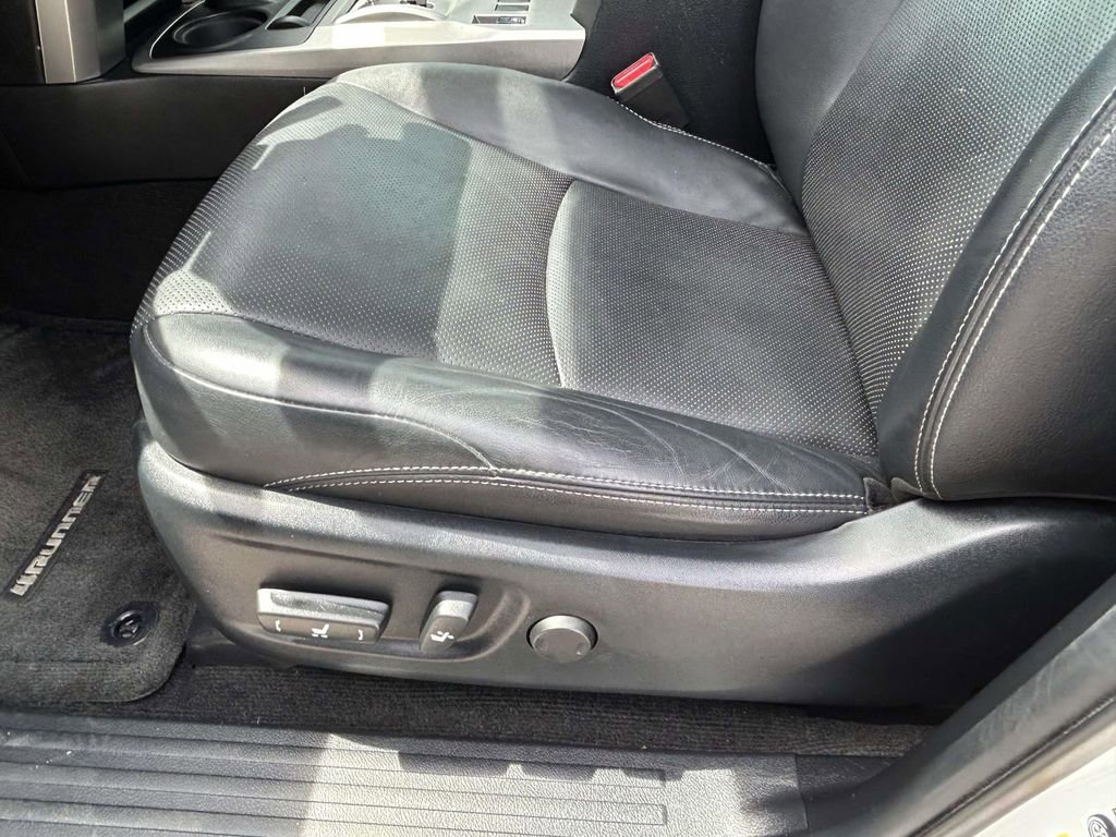 Used 2019 Toyota 4Runner Limited AWD/4WD image 19