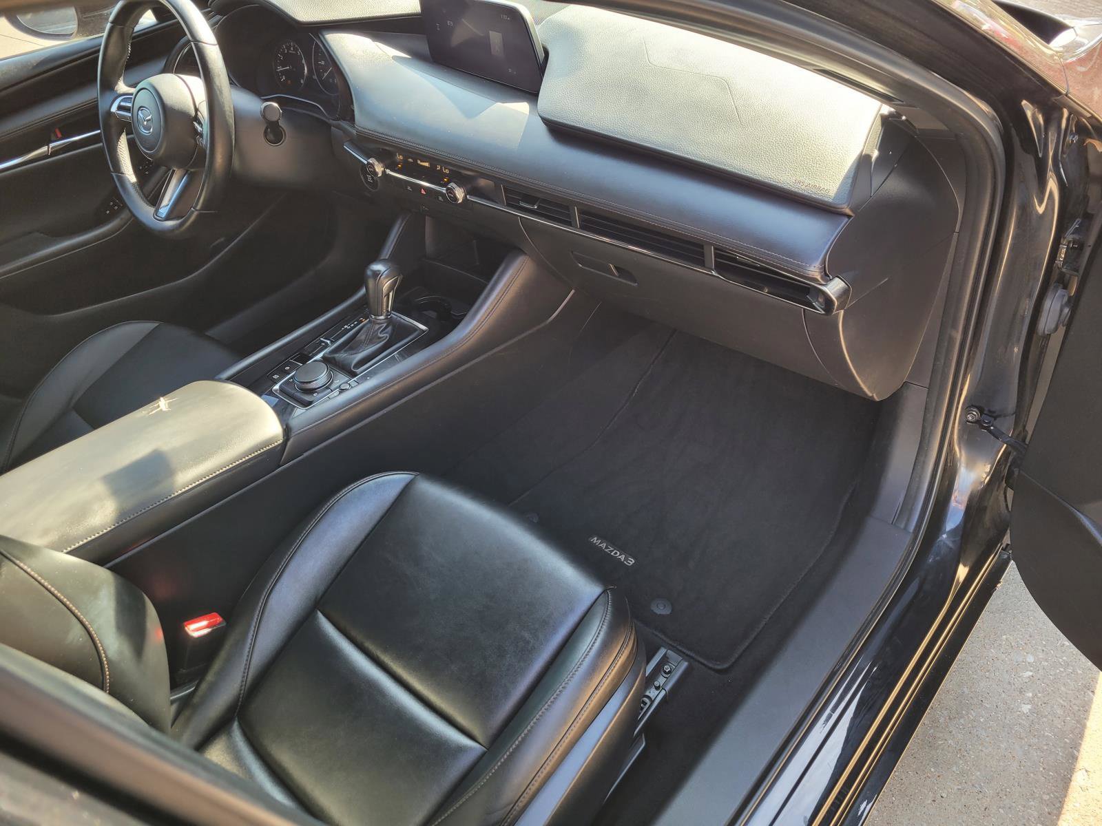 Used 2019 MAZDA MAZDA3 Hatchback FWD image 10