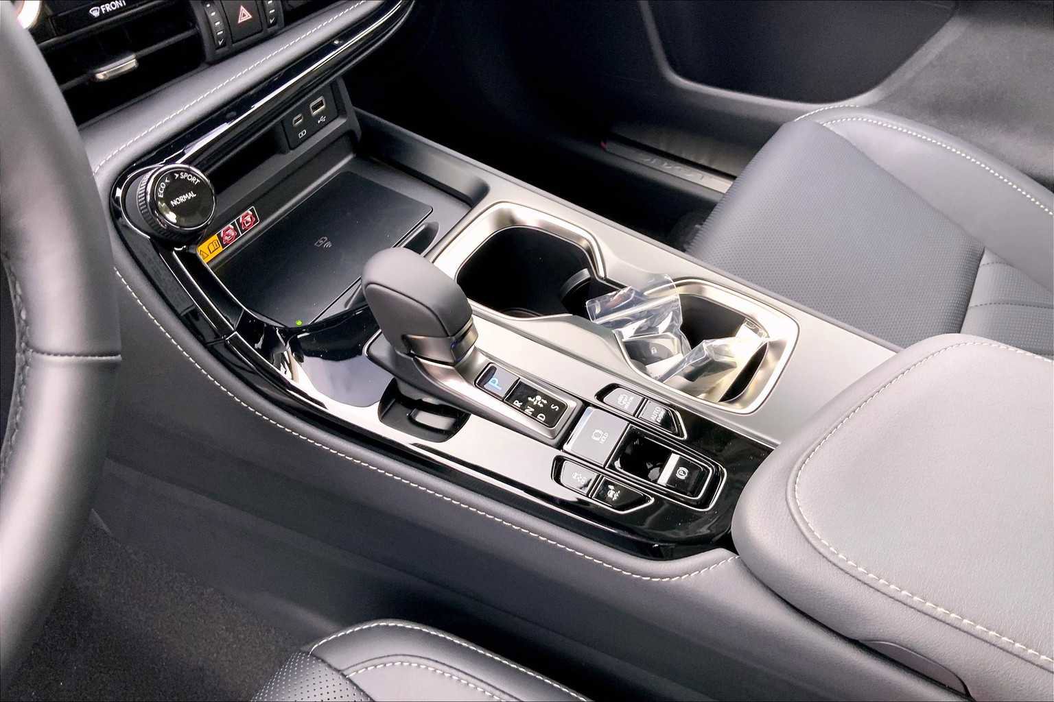 New 2026 Lexus NX 450h+ AWD w/ Luxury Package image 7