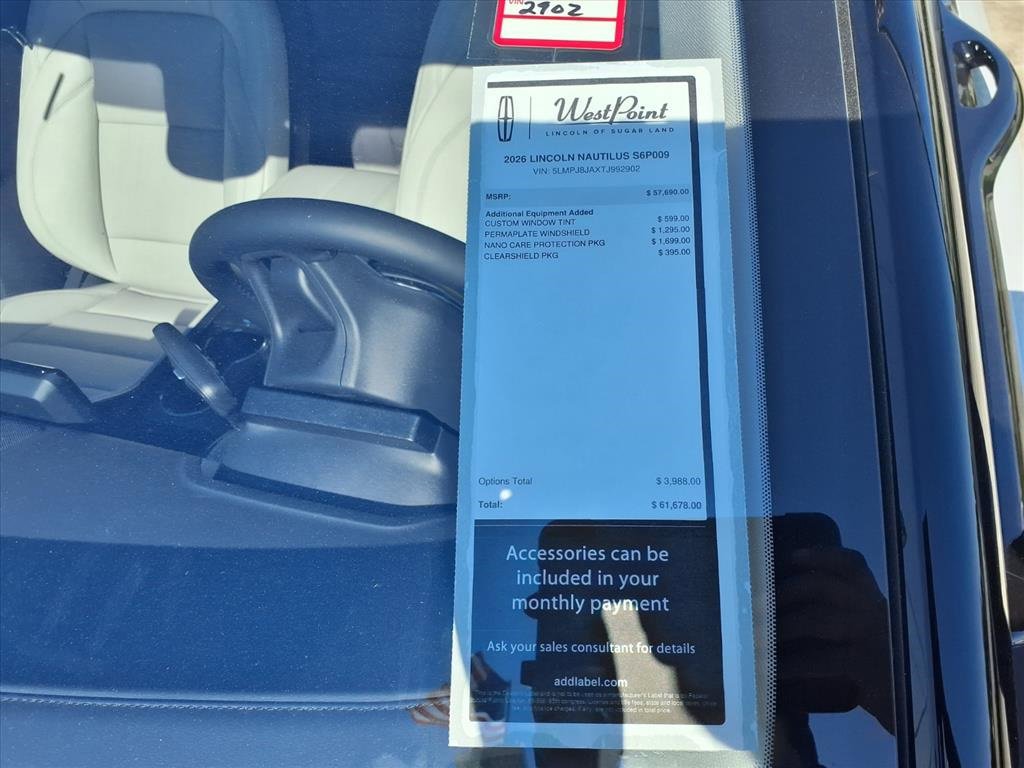 New 2026 Lincoln Nautilus Premier image 3