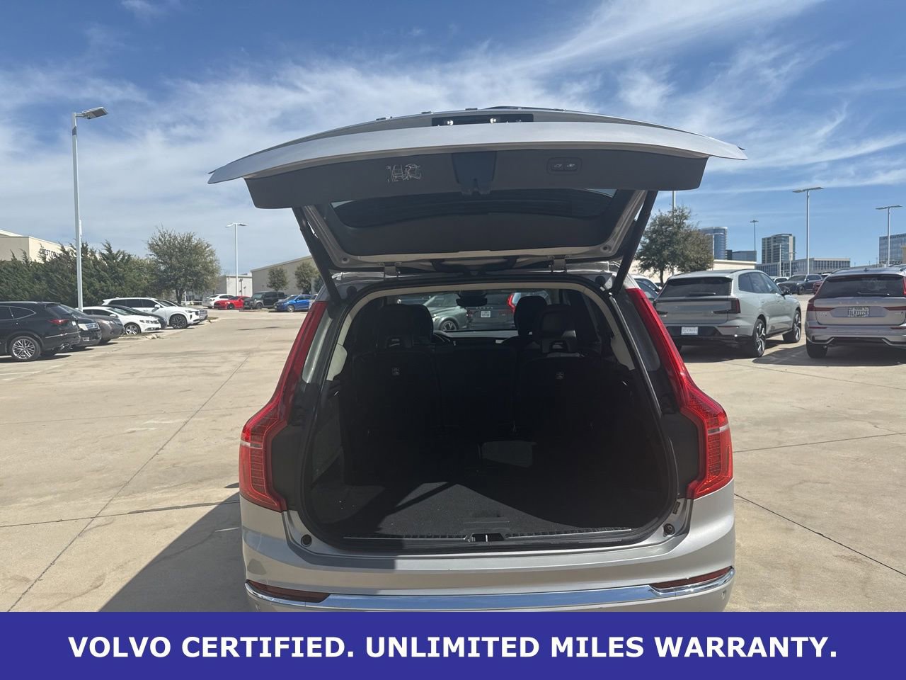 Certified 2023 Volvo XC90 B6 Ultimate image 8