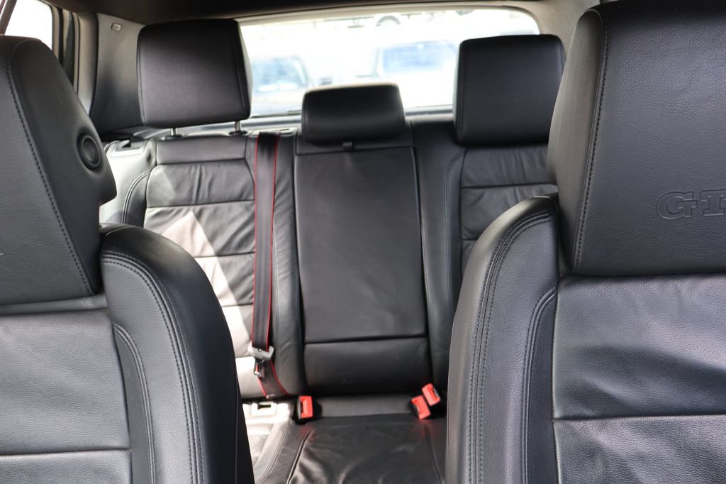 Used 2013 Volkswagen GTI Driver's Edition FWD image 40