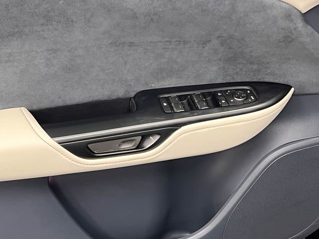 Certified 2023 Lexus RZ 450e Premium w/ Accessory Package (Z1) image 10