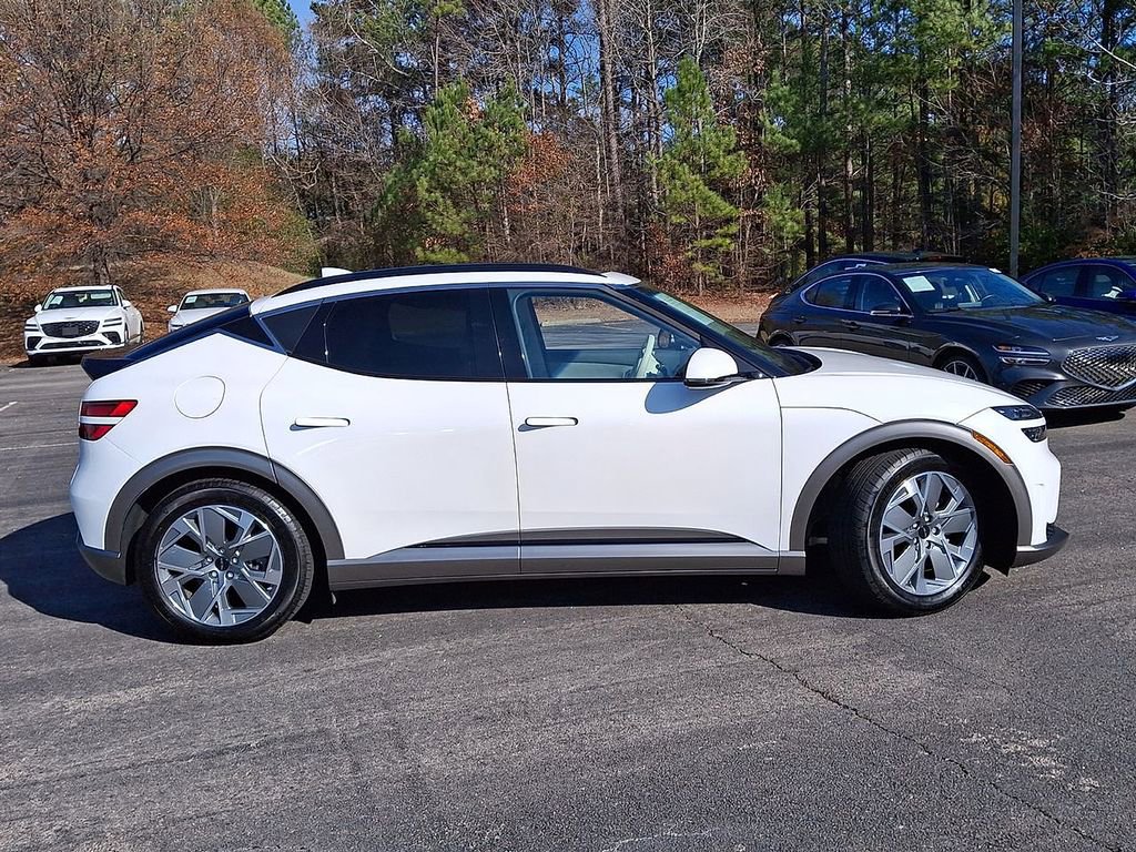 Used 2025 Genesis GV60 RWD image 26