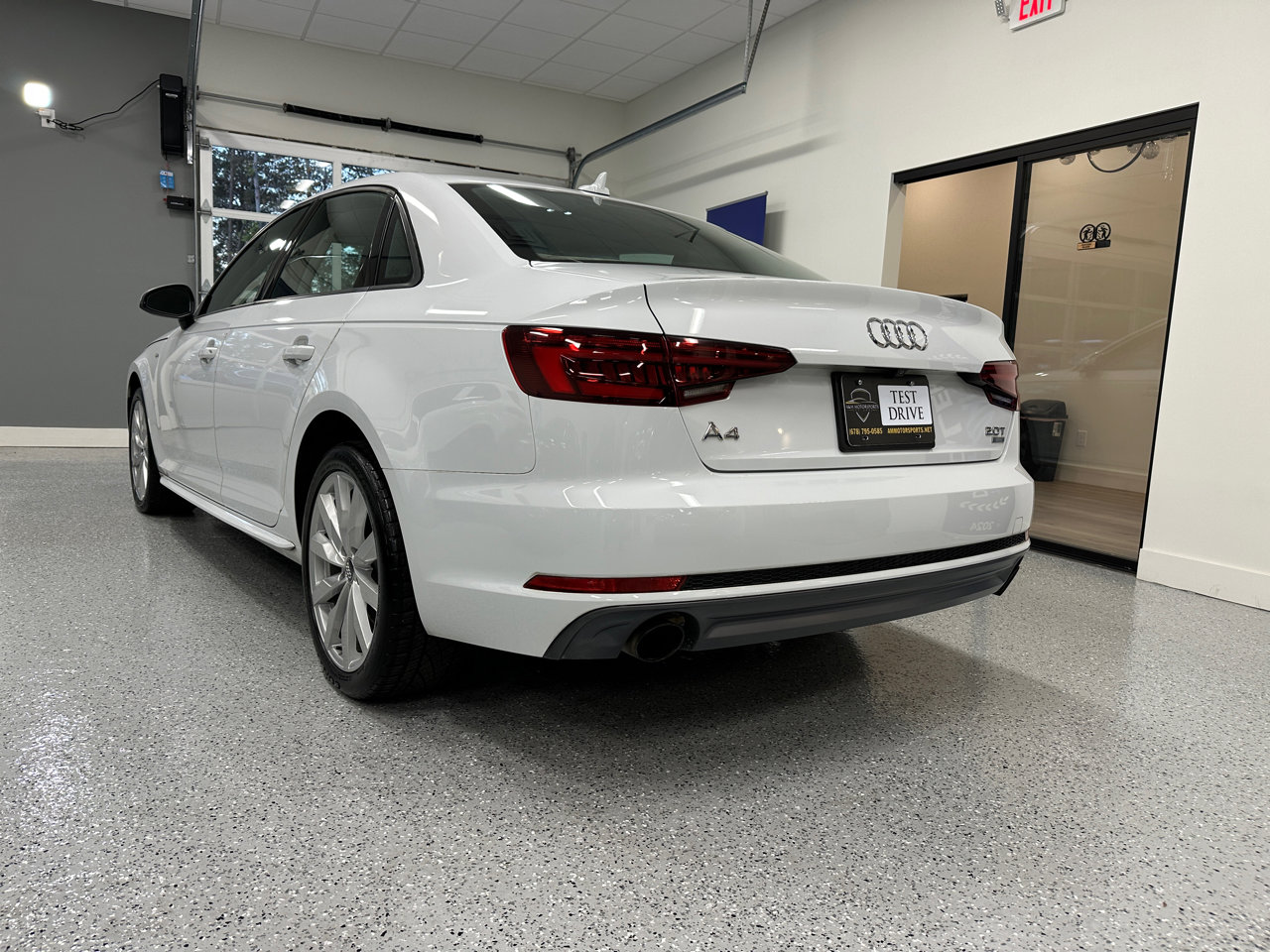 Used 2018 Audi A4 2.0T Ultra Premium w/ Convenience Package image 6