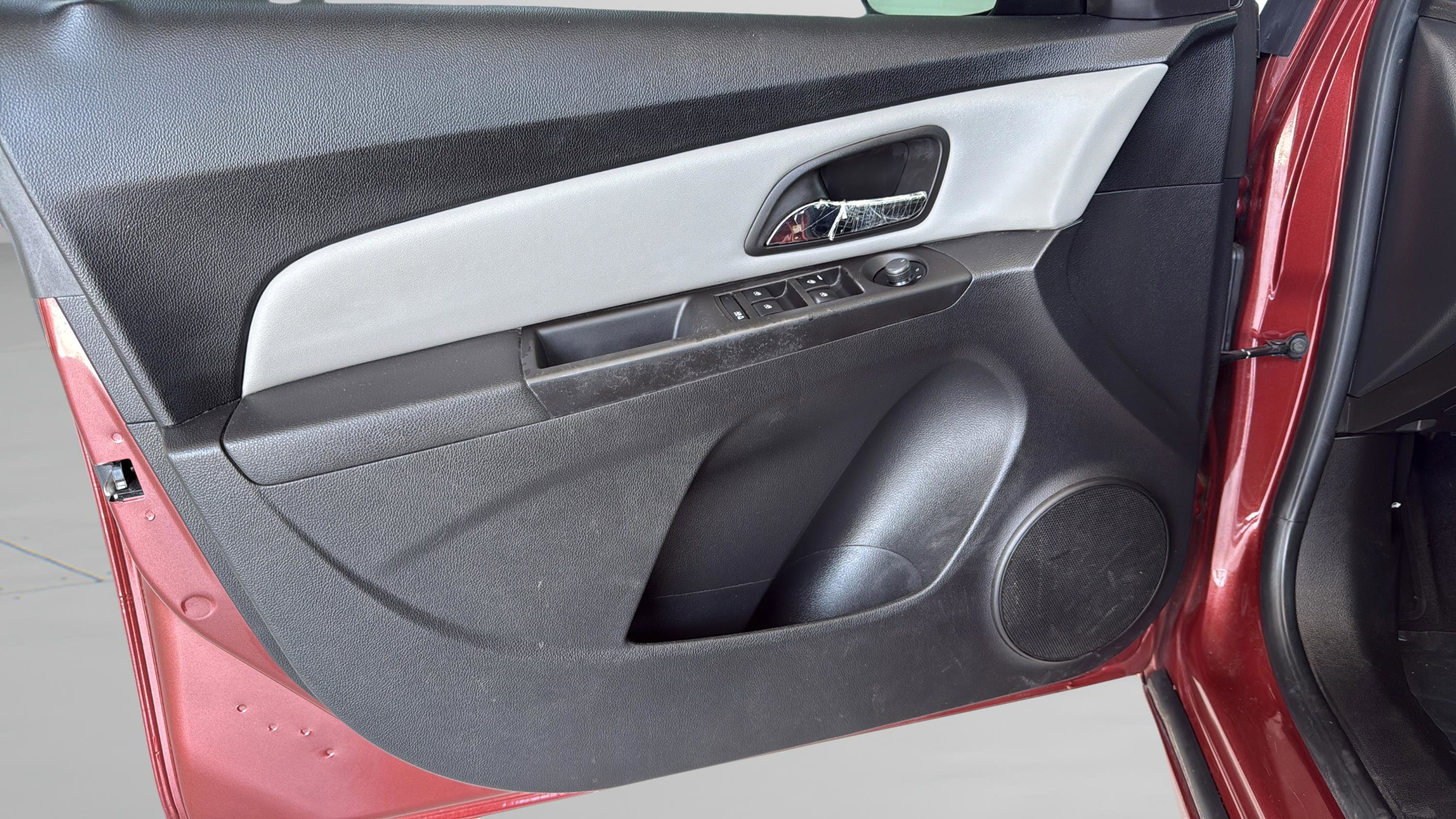 Used 2012 Chevrolet Cruze LS w/ Connectivity Package FWD image 25