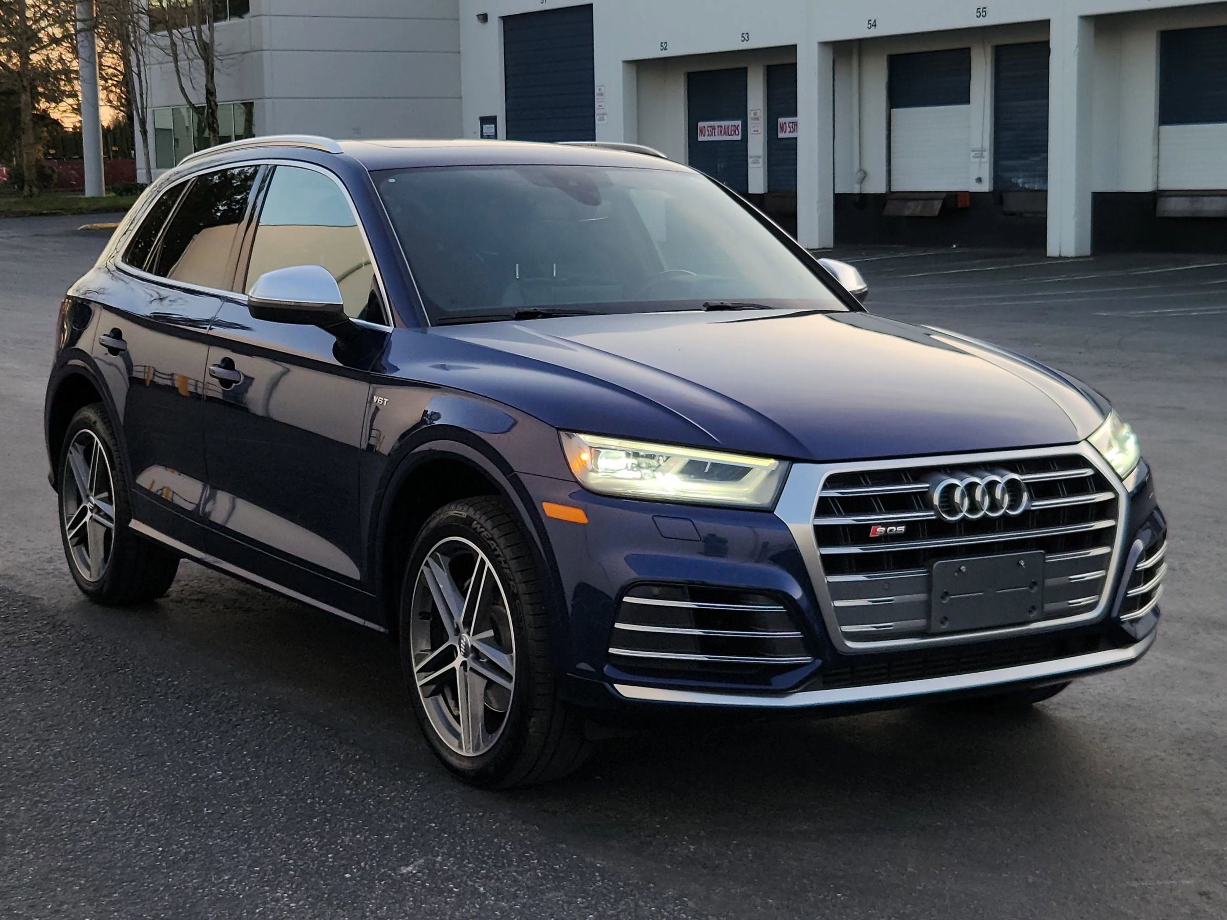Used 2018 Audi SQ5 Premium Plus w/ Navigation Package AWD/4WD image 5