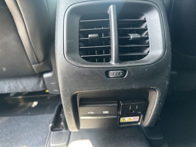 Used 2019 Jeep Cherokee Limited image 28