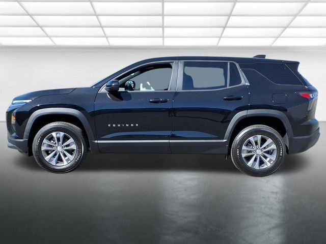New 2026 Chevrolet Equinox LT FWD image 2