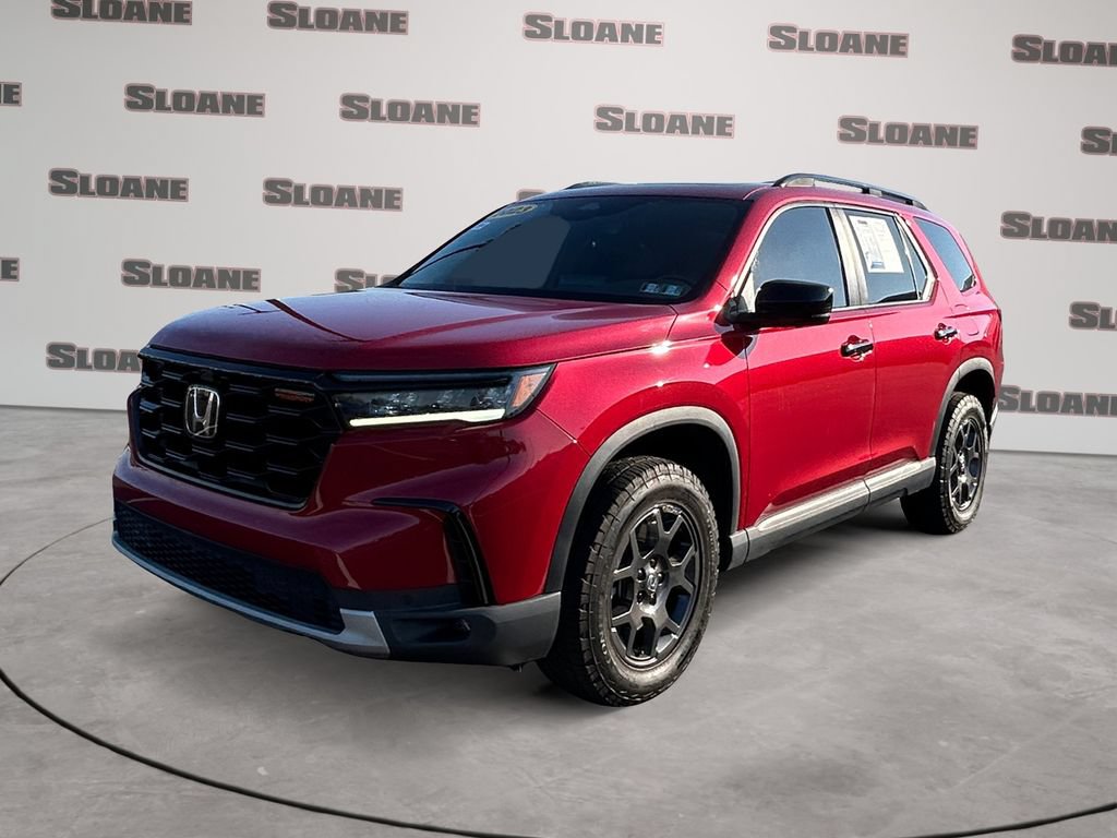 Used 2023 Honda Pilot TrailSport image 1