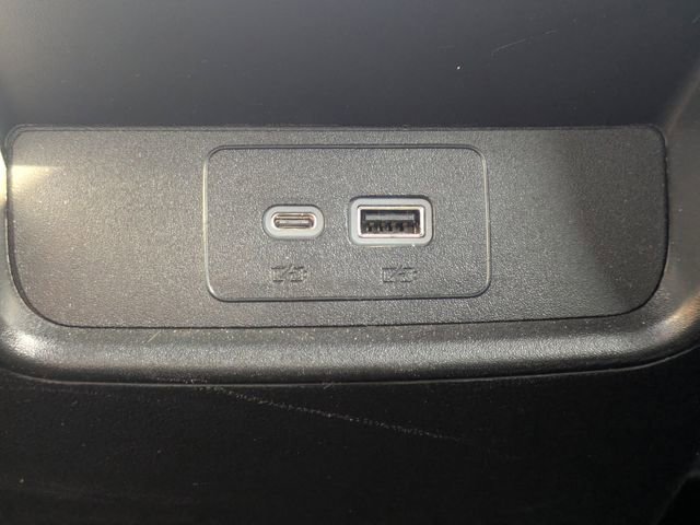 Used 2024 Cadillac XT4 Premium Luxury AWD/4WD image 15