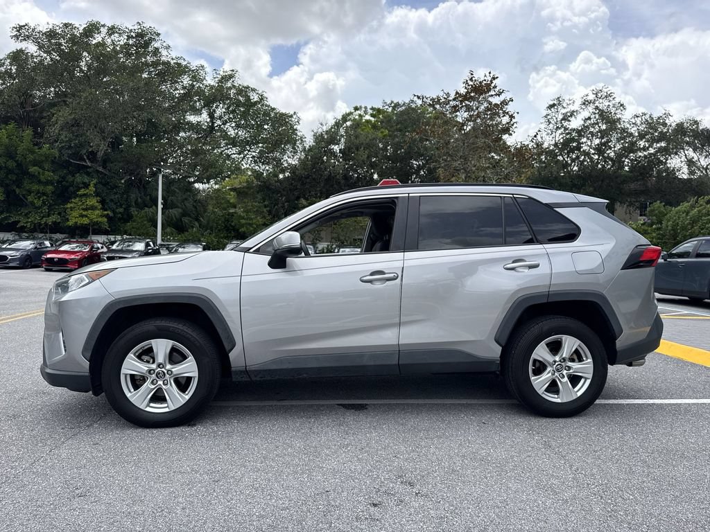 Used 2019 Toyota RAV4 XLE FWD image 27