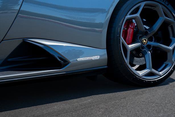 Used 2020 Lamborghini Huracan EVO RWD image 10