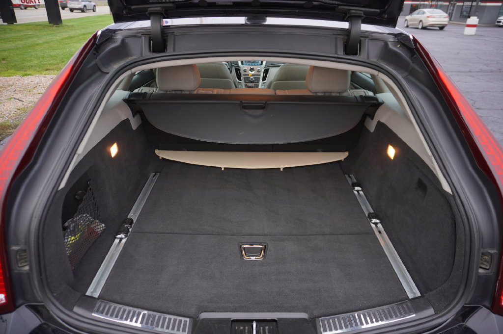 Used 2010 Cadillac CTS Premium AWD/4WD image 27