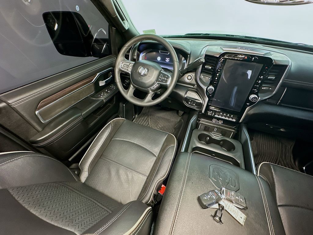 Used 2025 RAM 2500 Laramie AWD/4WD image 9