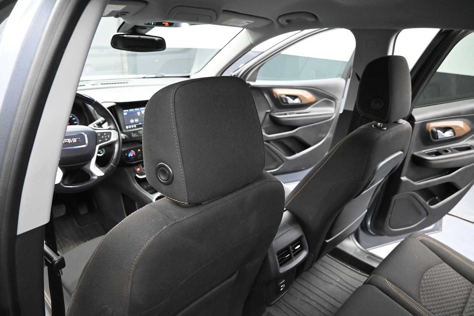 Used 2021 GMC Terrain SLE w/ Driver Convenience Package AWD/4WD image 19