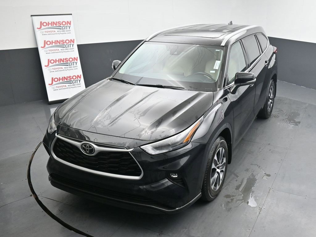 Used 2023 Toyota Highlander XLE image 34