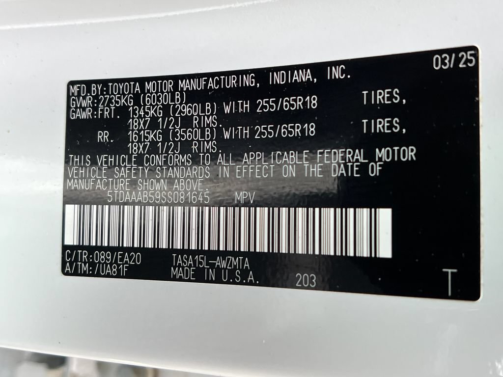 Certified 2025 Toyota Grand Highlander AWD image 39