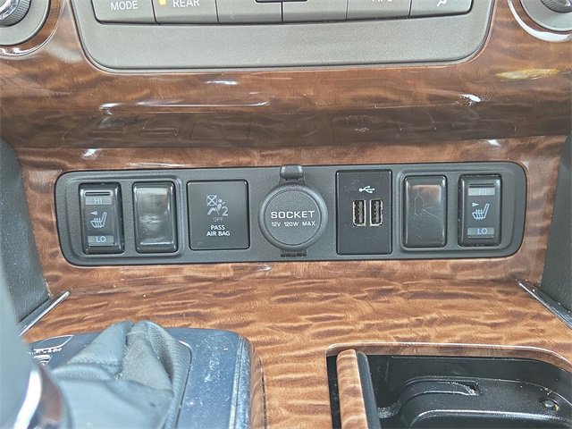 Used 2020 Nissan Armada SL image 24